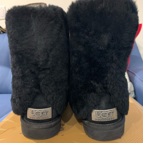 Black Patten Ugg’s size 5 with box! - Picture 4 of 5